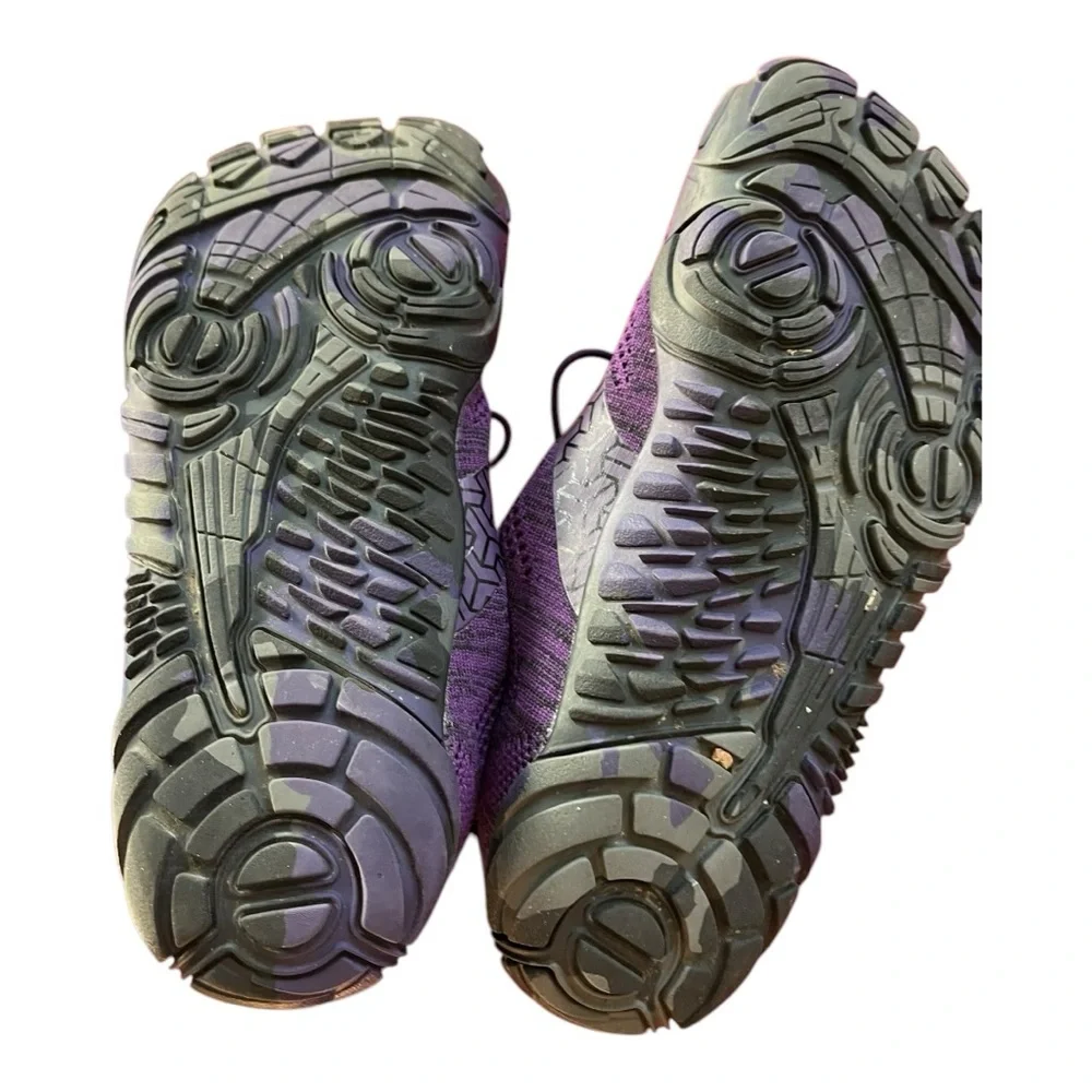 Sports brand purple sneakers